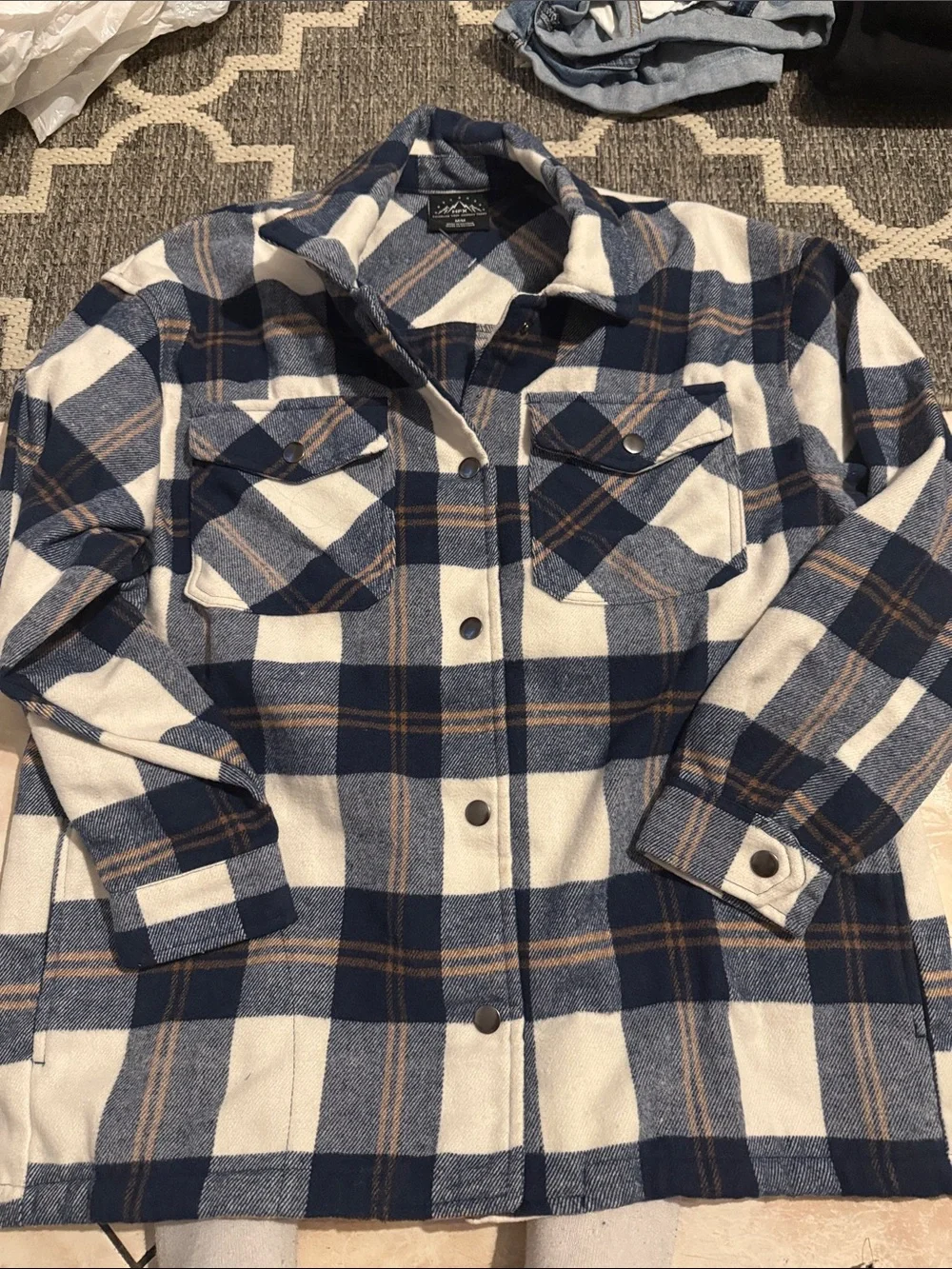 Women’s Blue & Cream Plaid Shacket